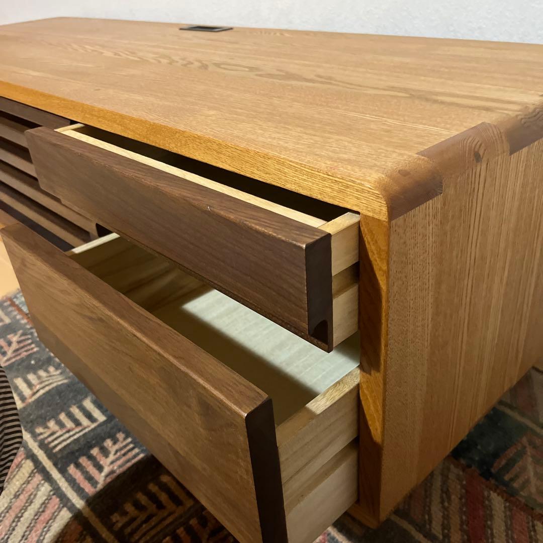 【美品】木製テレビボード モダンデザイン 125 北欧　無垢材