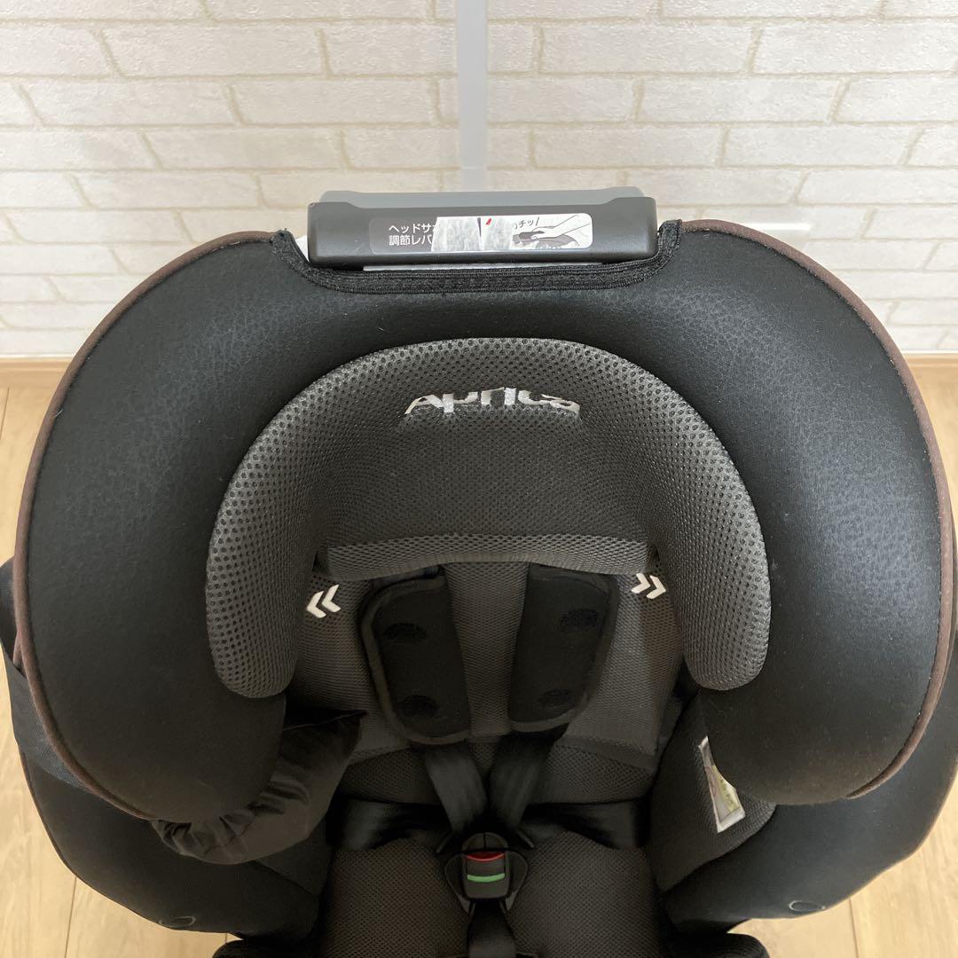 Aprica アップリカ フォームフィット　ISOFIX セーフティープラス