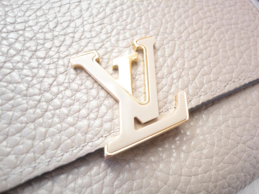 超美品★超希少★ルイ・ヴィトン【ポルトフォイユ・カプシーヌ コンパクト】C36