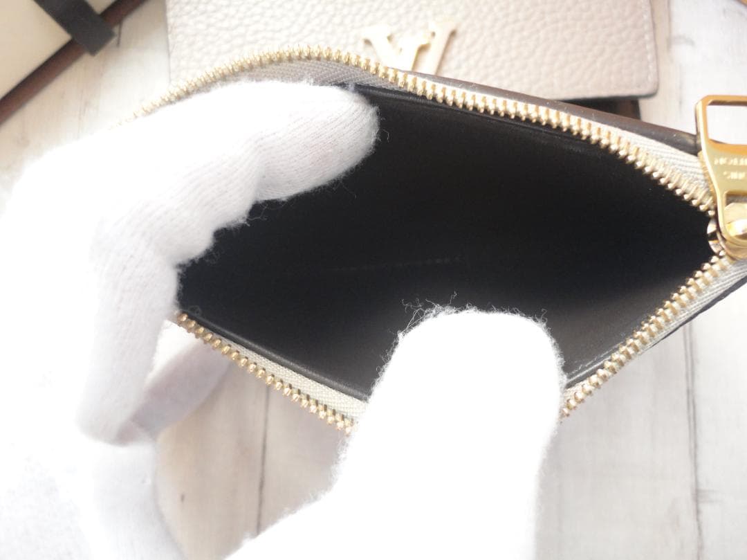 超美品★超希少★ルイ・ヴィトン【ポルトフォイユ・カプシーヌ コンパクト】C36