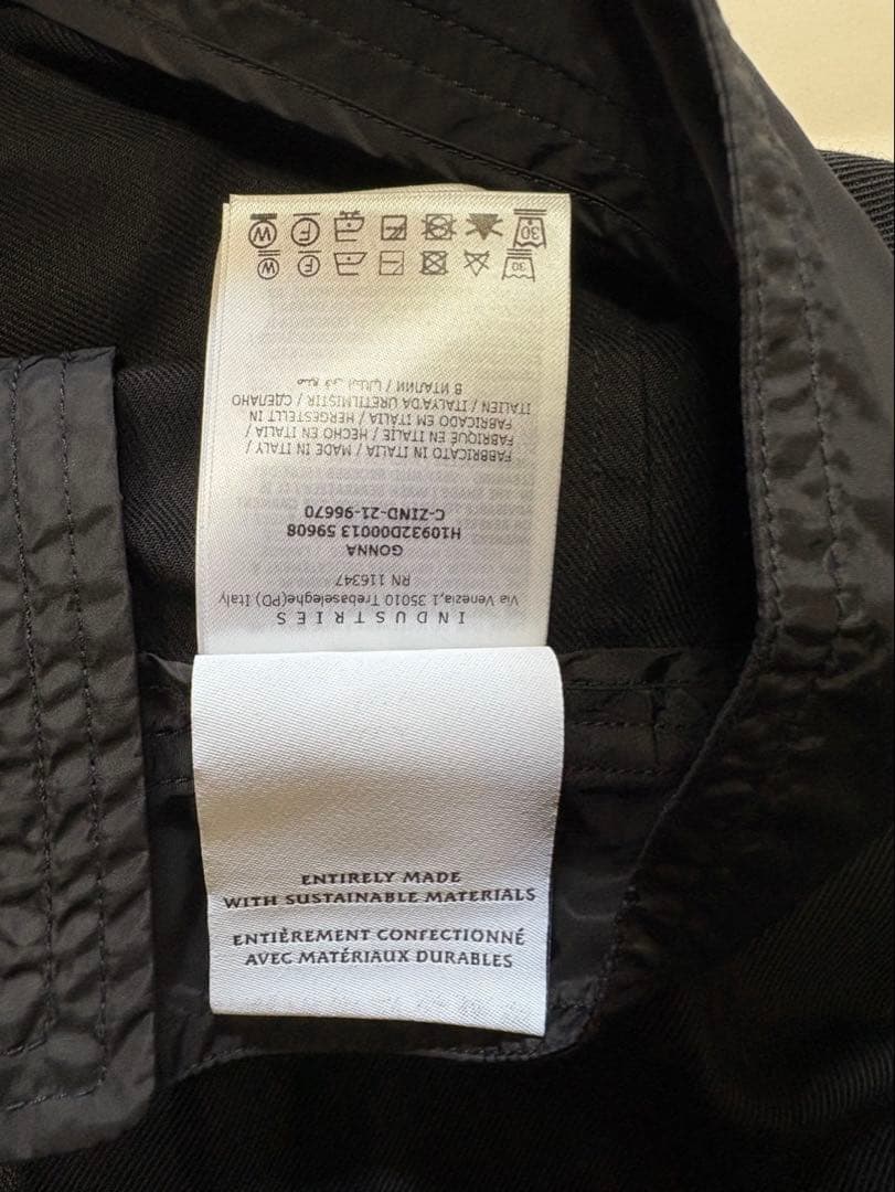 モンクレール スカート