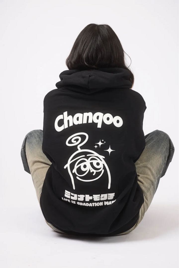 2024 TWINKLE Chanqoo LOGOパーカー XXL 未開封新品