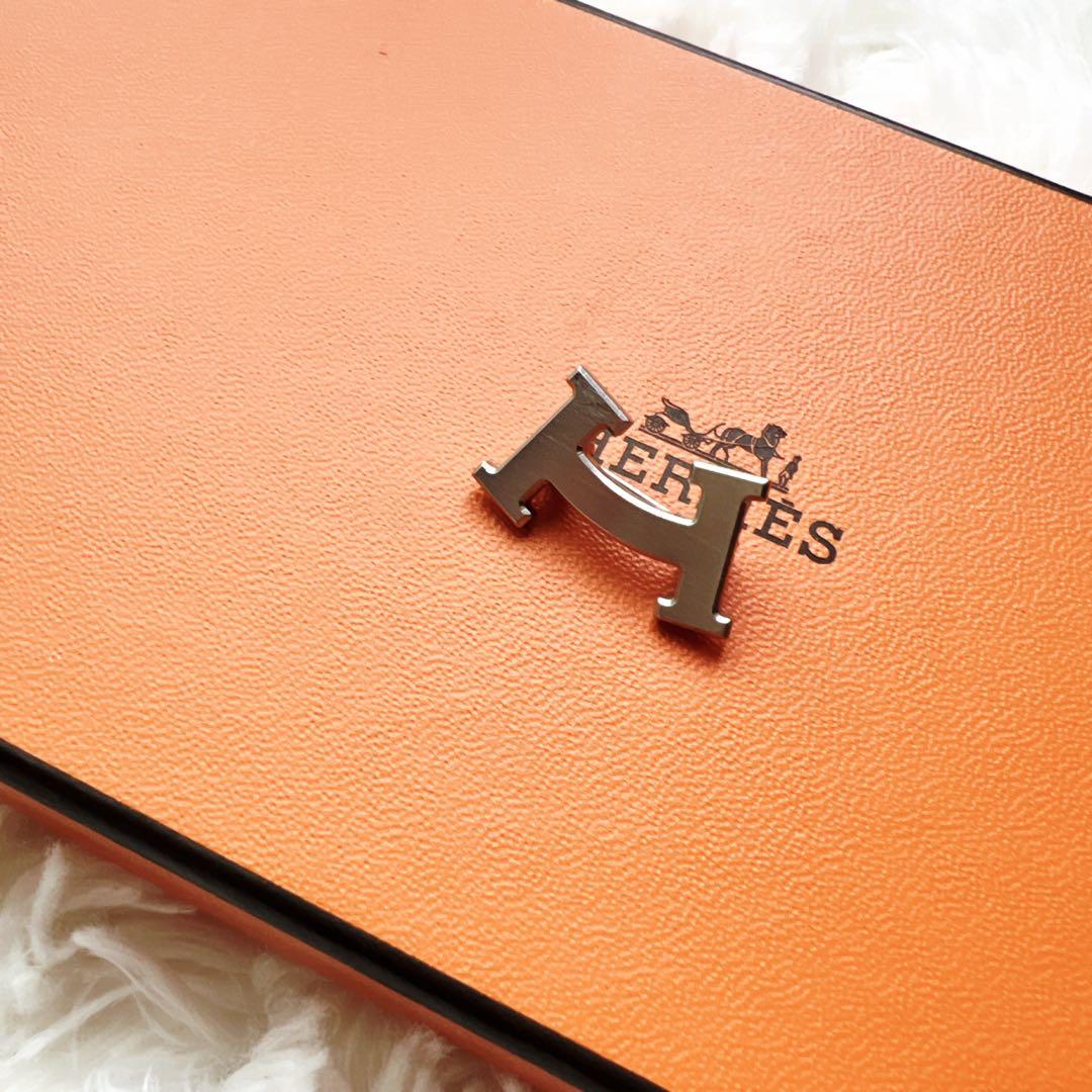 美品　HERMES エルメス　希少　Hスマイル　ブローチ　シルバー