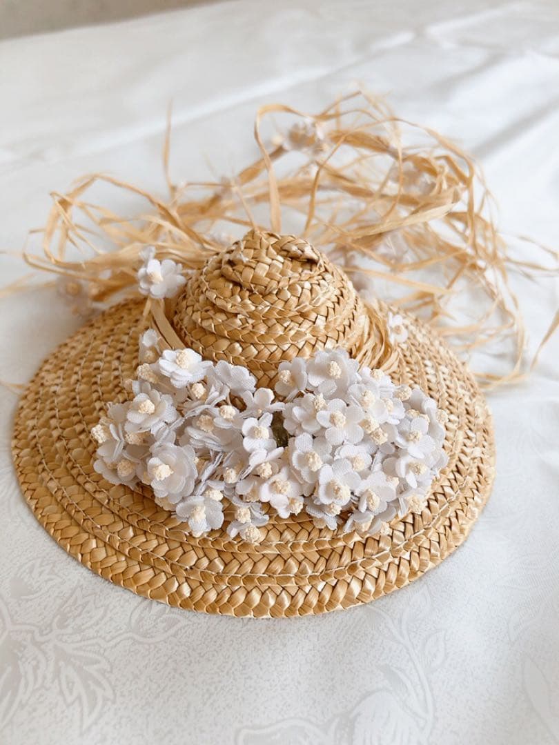 ワンダフルワールド❤️【美品】藁付き麦わら帽子のかわいいコサージュ❤️