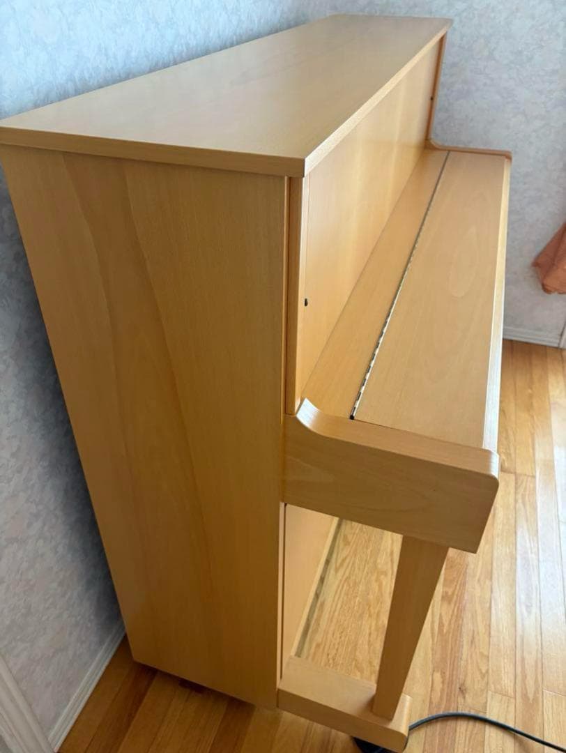 1月いっぱいまでの投稿です　値下げ無し　カワイ　ピアノ　KAWAI K-18B