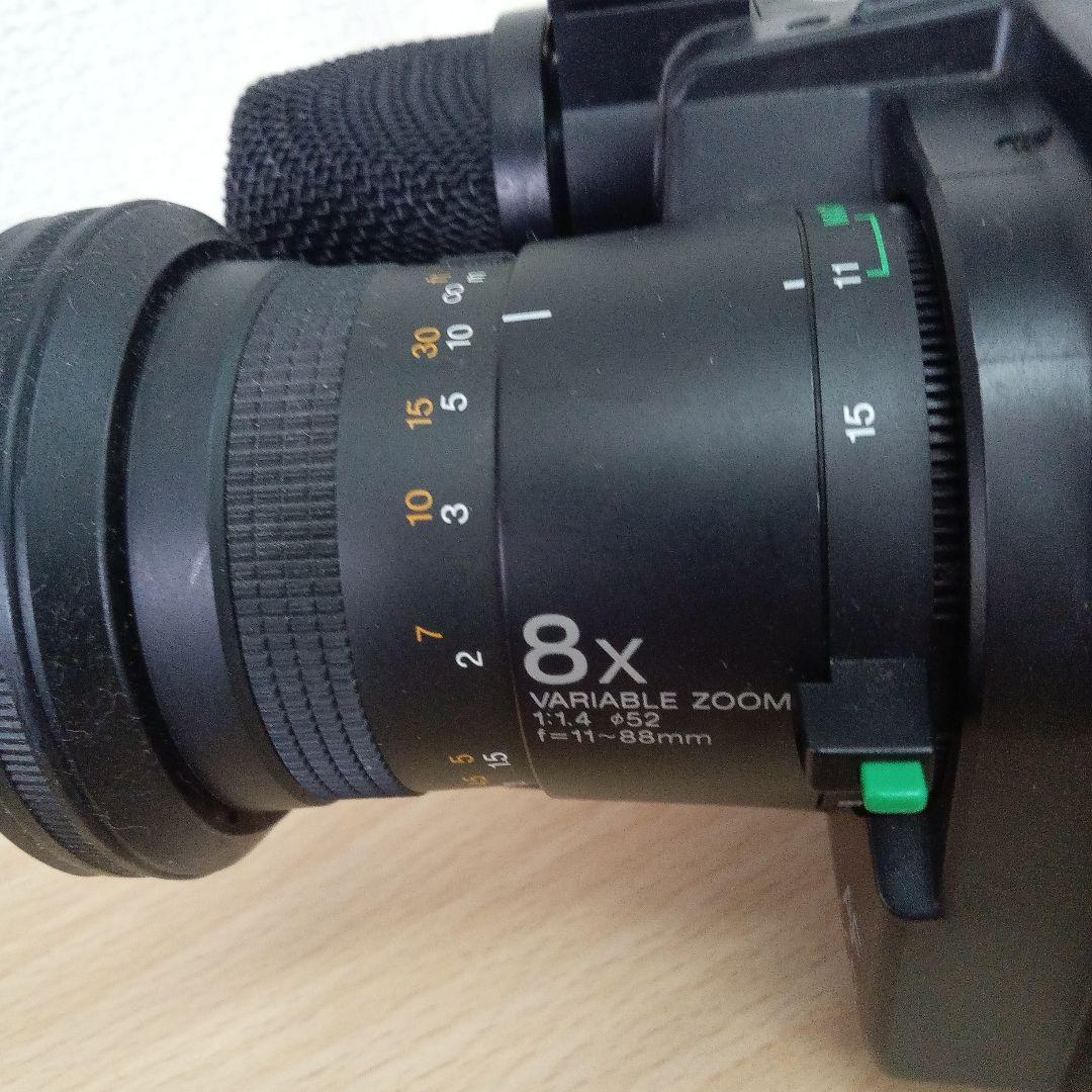 ジャンク品　SONY Handycam video Hi8 本体　通電確認済