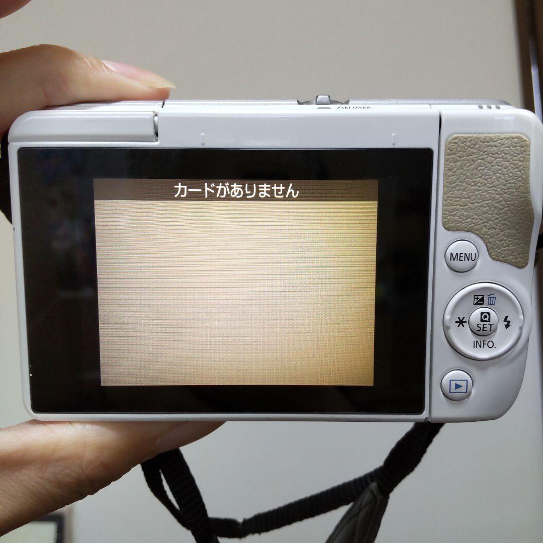 Canon ミラーレス一眼カメラ EOS M10 ケース付き ダブルズームキット