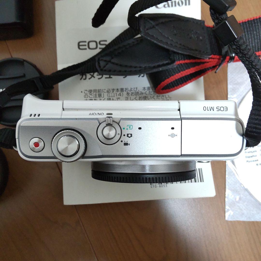 Canon ミラーレス一眼カメラ EOS M10 ケース付き ダブルズームキット