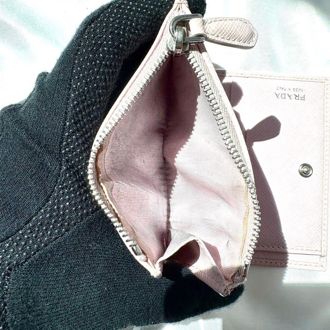 極美品/現行✨プラダ 折り財布 三角ロゴ サフィアーノレザー ピンク