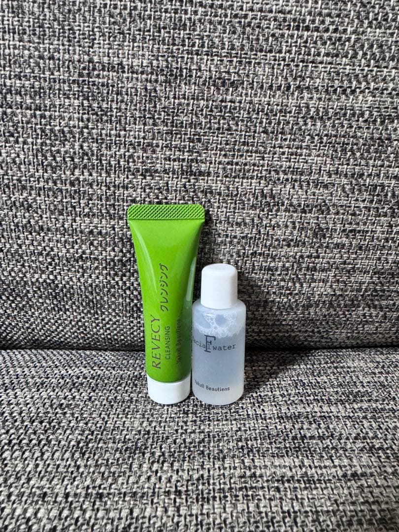 クローバー　リベシィ　ミルク１　乳液　クレンジング　サンプル