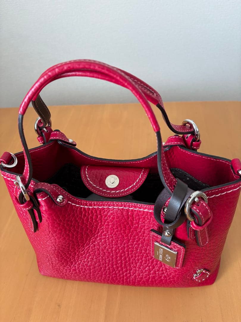 PELLE BORSA ペレボルサ 本革 ハンドバッグ 赤 美品 通勤 お出かけ