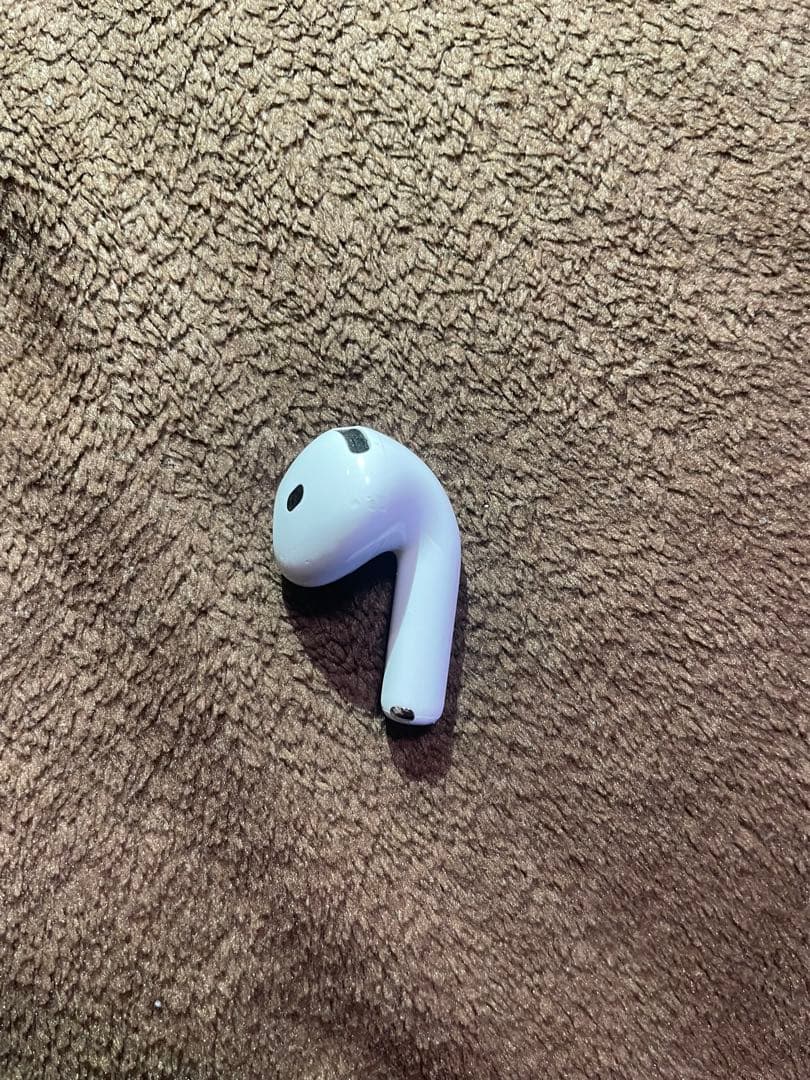 AirPods本体 ホワイト 右耳のみ