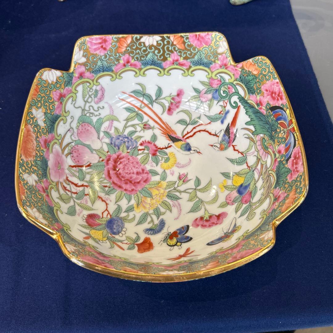 色鮮やかな花柄の陶磁器皿　24センチ