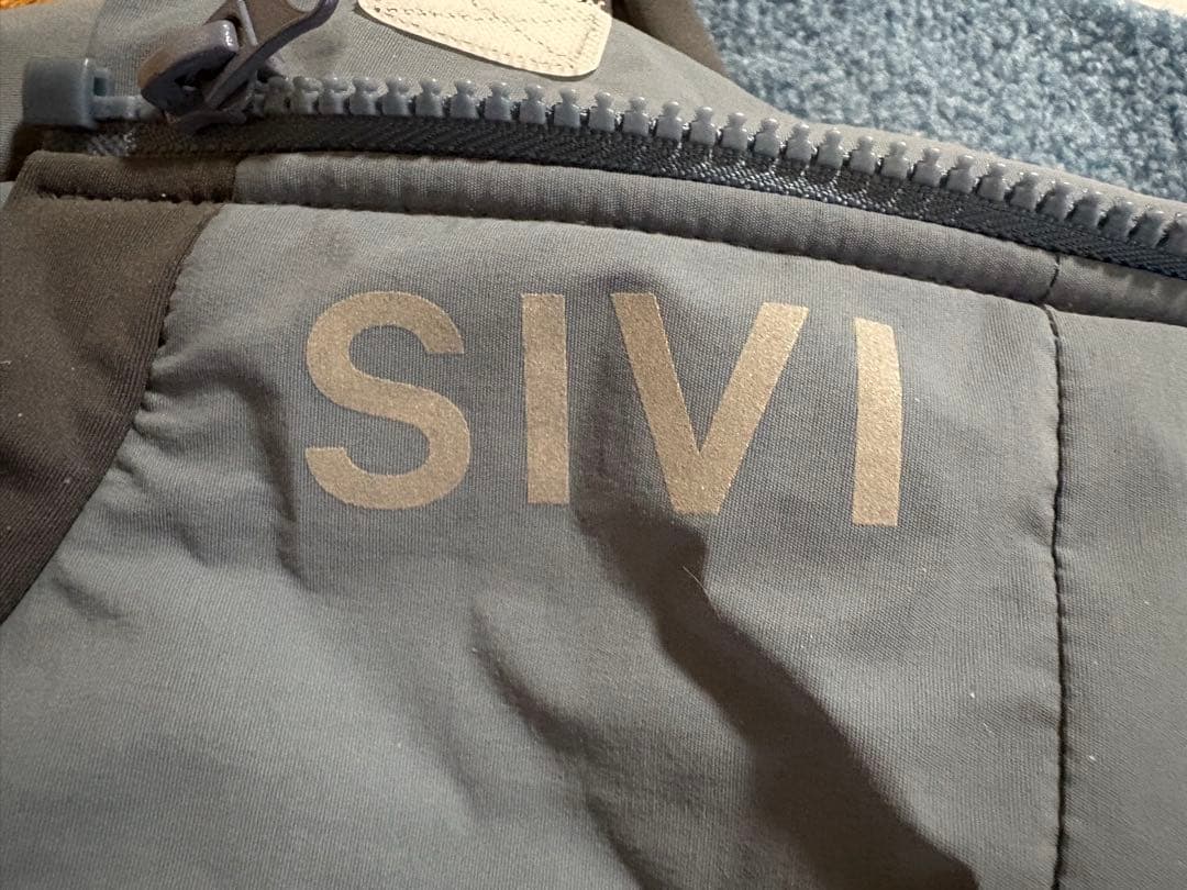 新品タグ付き　イタグレ　ミニピン　SIVI ウインタースーツ　犬服