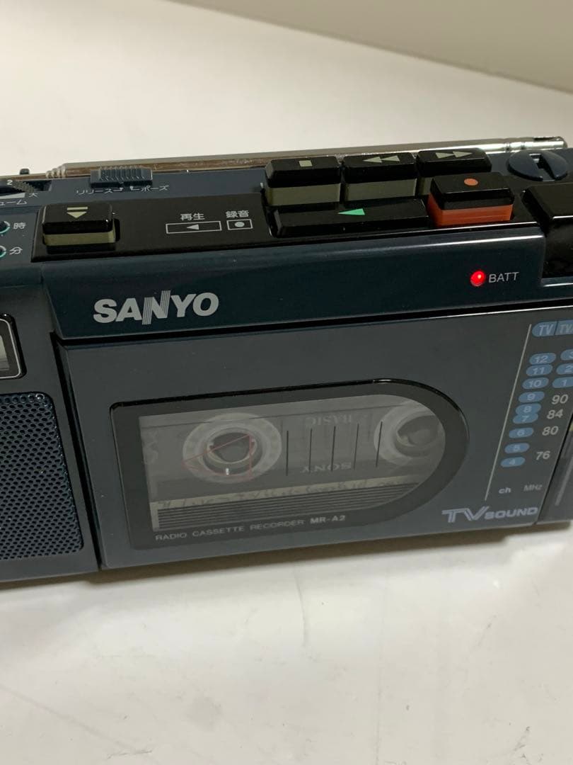 SANYOラジカセMR-A2