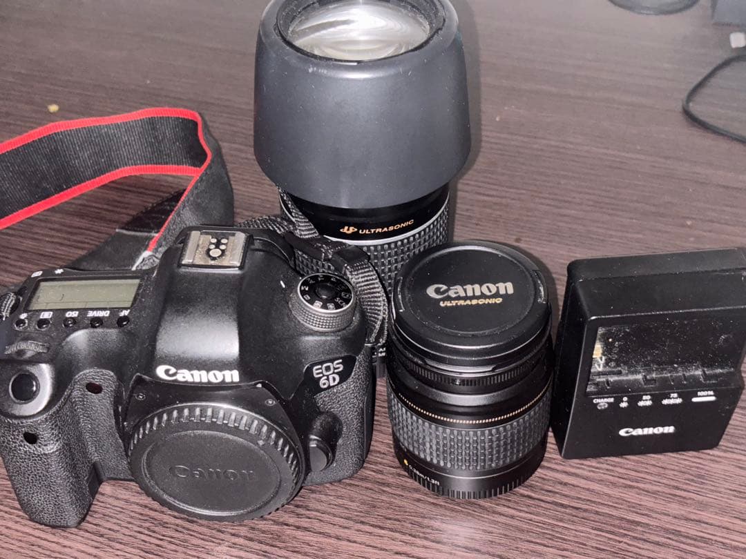 Canon EOS 6D デジタル一眼レフカメラ 値下げ交渉受け付けます