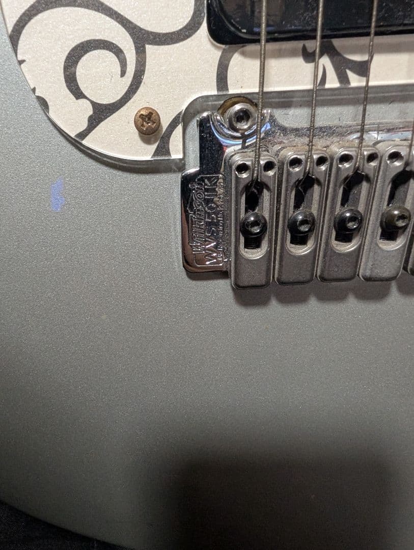 廃盤 Elioth S305 SSH ストラトタイプ アーム付属 タップ可