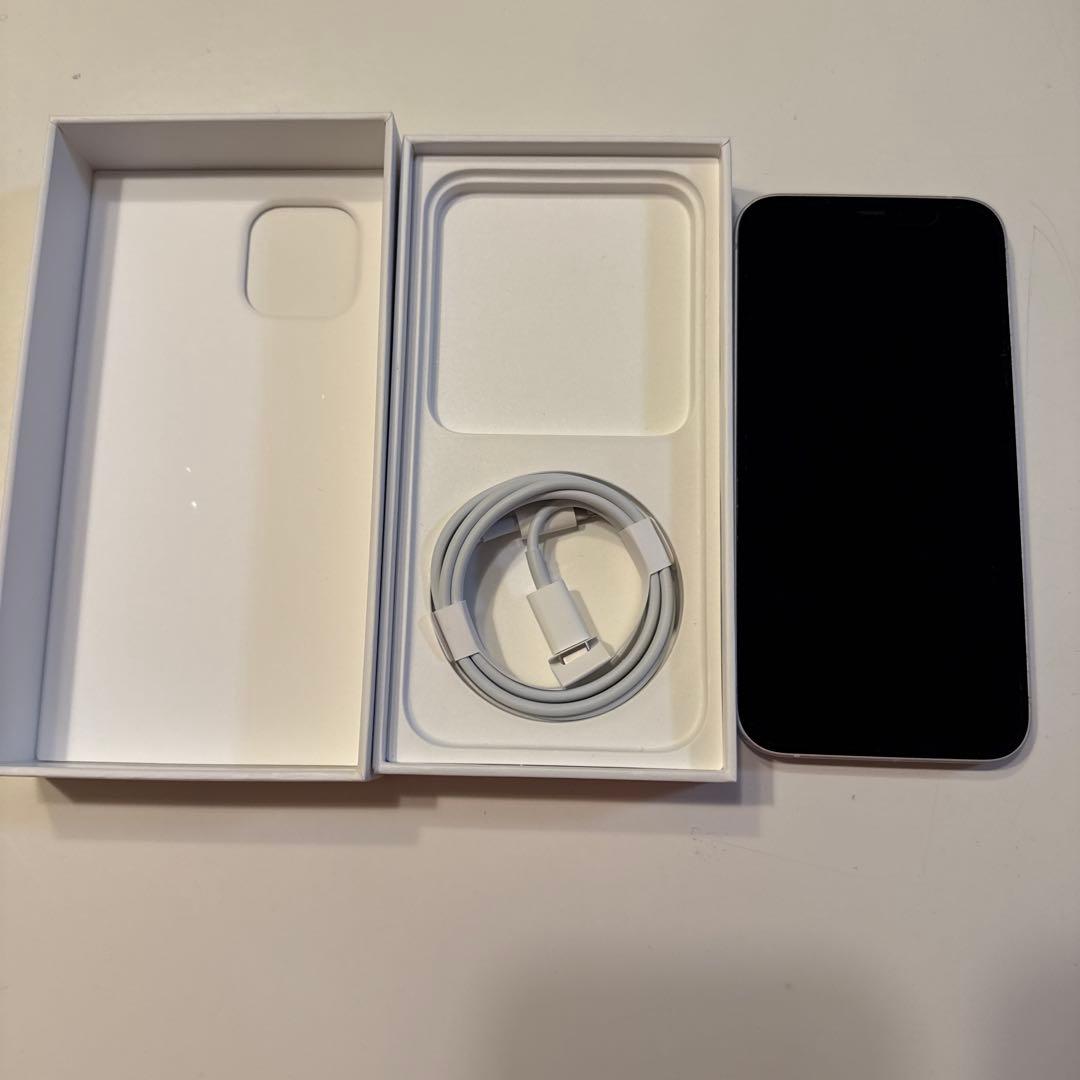 H*a様 iPhone12 128GBホワイトカラー箱付き充電コード付き