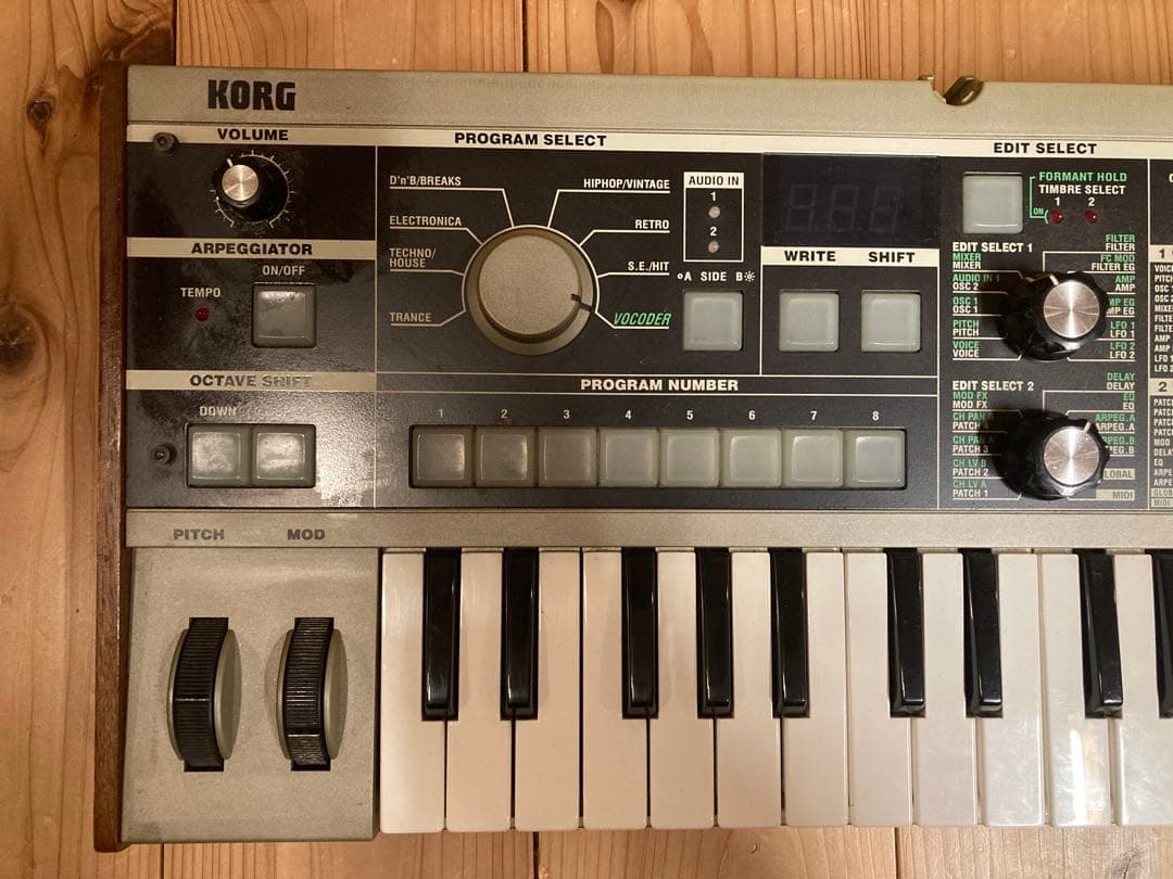 micro KORG アナログシンセサイザー　ボコーダー