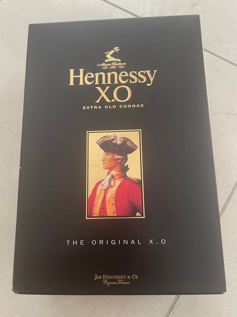 ヘネシーxo 黒キャップ　40度700ml 未開封