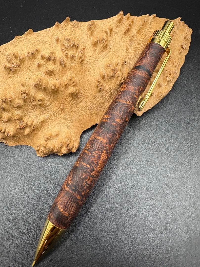 550超極上　ホンジュラスローズウッド　瘤杢　木軸シャーペン　ボールペン