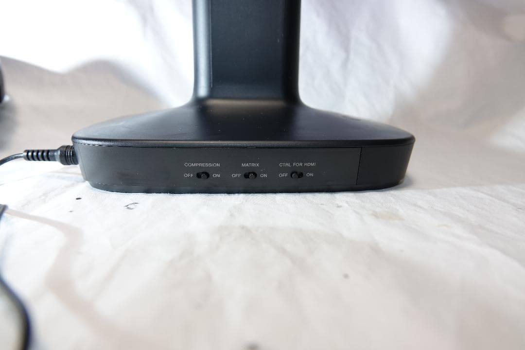 SONY ワイヤレスヘッドホン　TMR-L600 WH-L600R