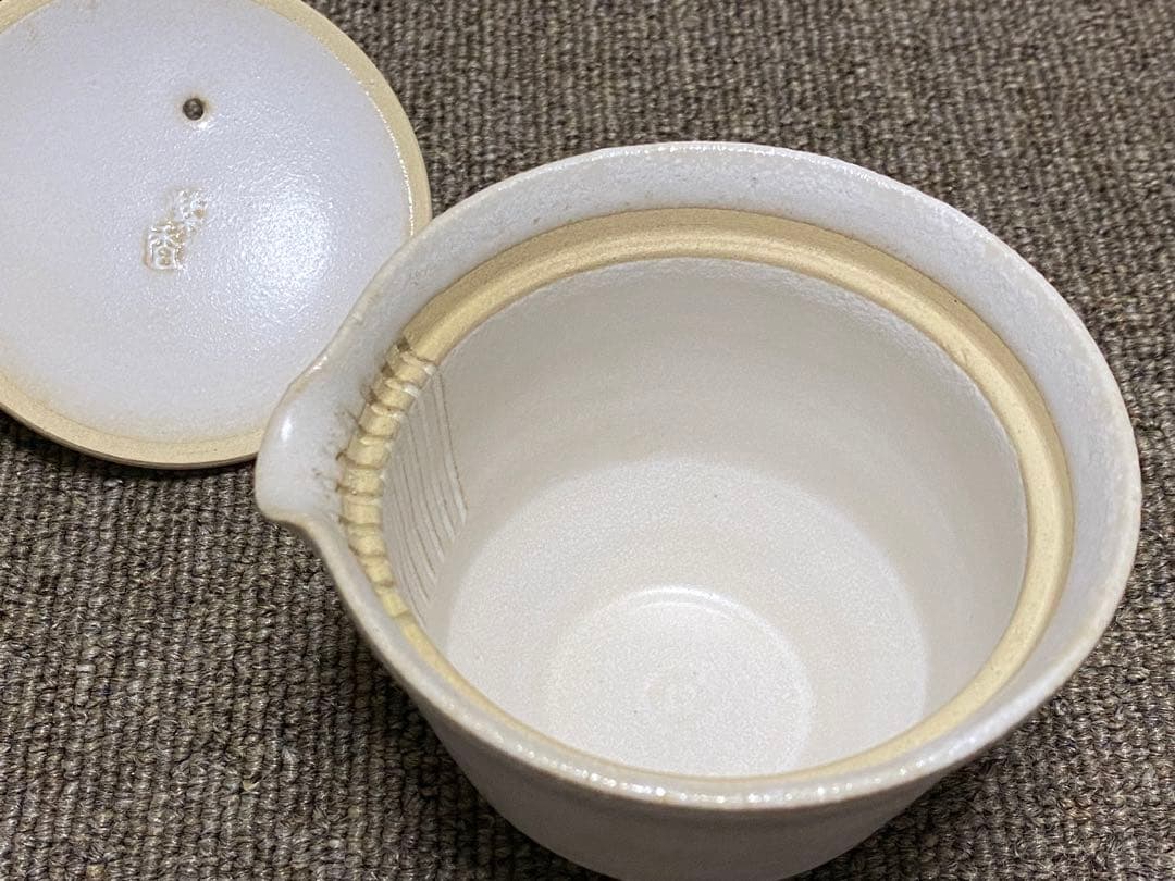 YALI  入れ子茶器 チタン白釉 （紫香xkiwaha)