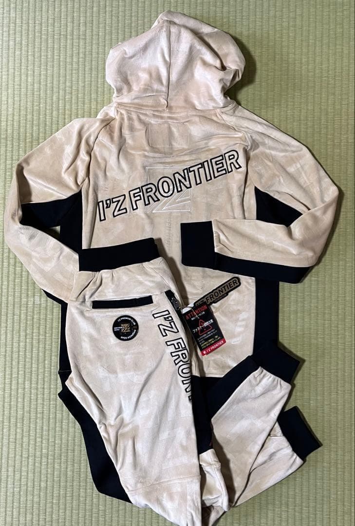 最後の１点　新品未使用　アイズフロンティア　9968　9963　ベロア　ベージュ