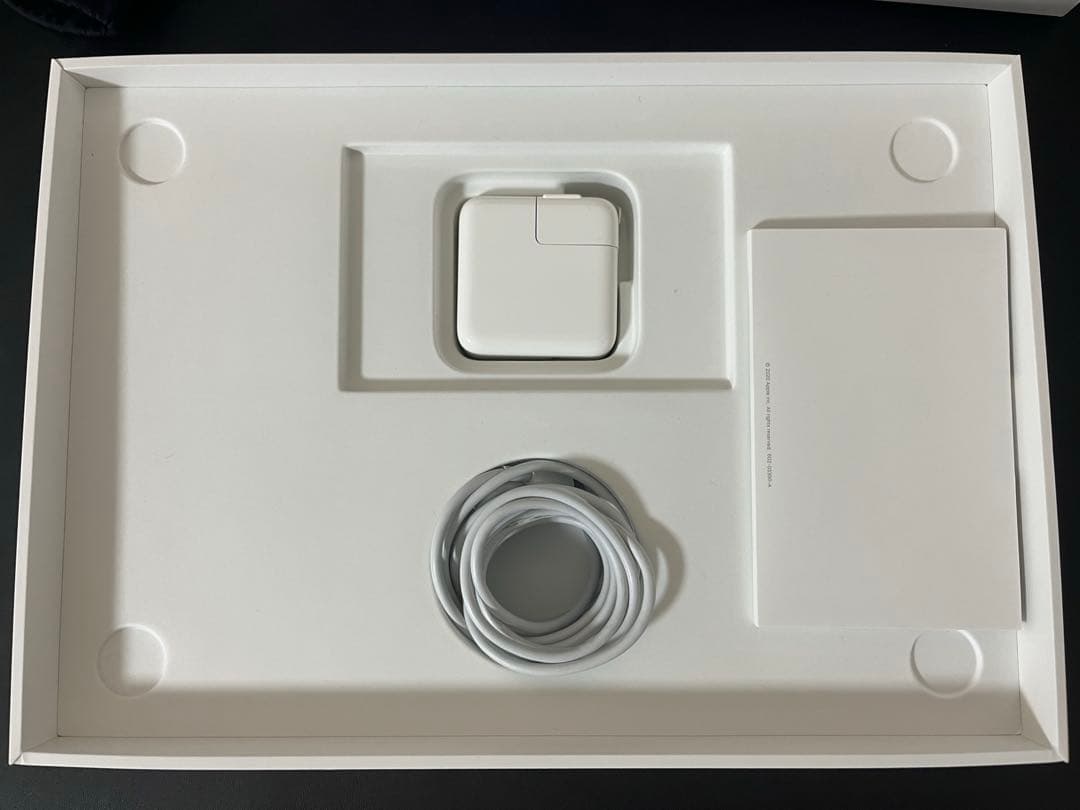 MacBook Air M1 2020メモリ16GB 512GB