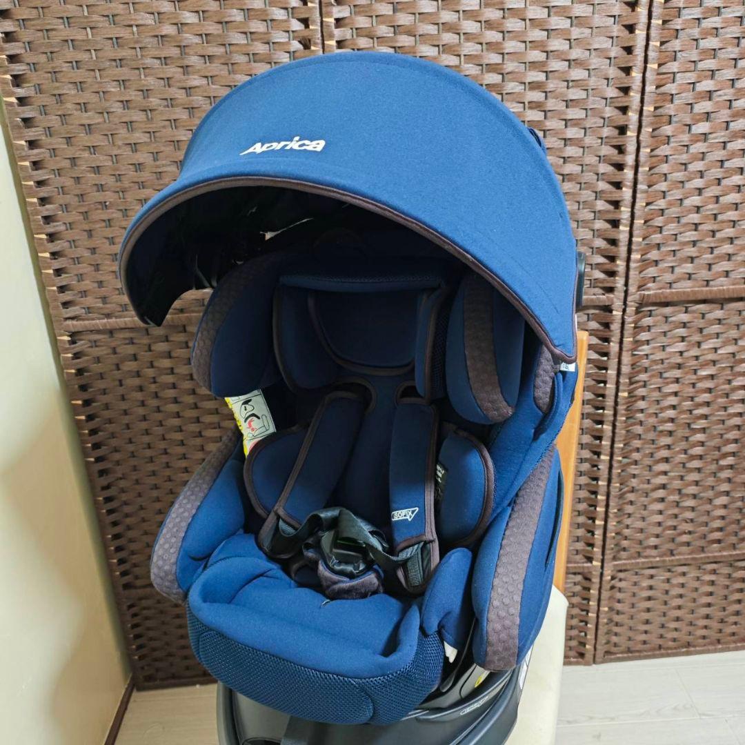 【極美品】アップリカ フラディアグロウ ISOFIX360°セーフティー