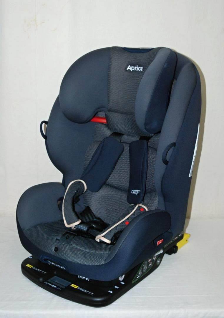 美品 アップリカ ISOFIX ActiFIX チャイルドシート&ジュニアシート