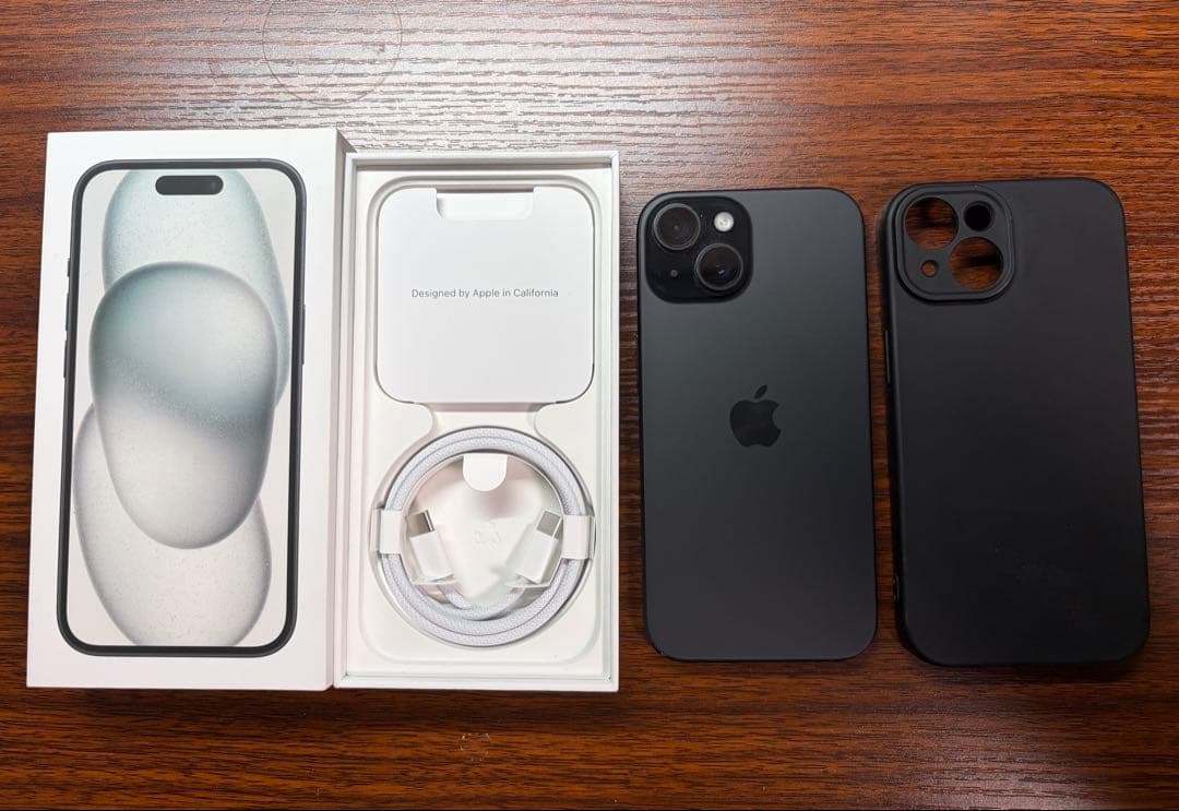 iPhone 15 ブラック 本体 128GB 化粧箱・ケース・ケーブル付き