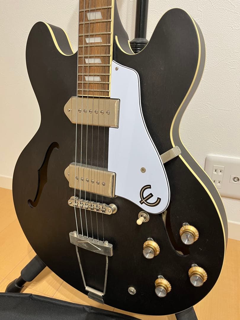 ギター Epiphone Casino Worn Ebony