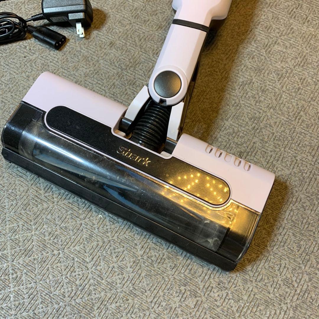 I072 Shark CS300JWH コードレスクリーナー 掃除機