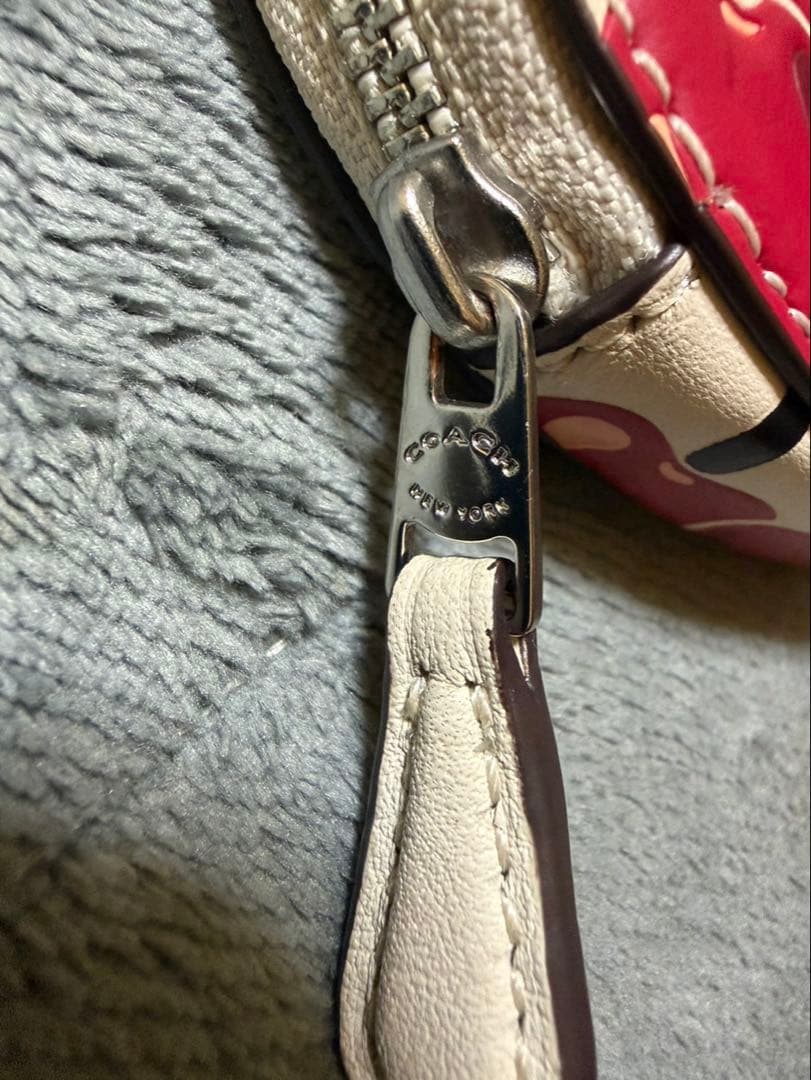 COACH コーチ ハートケース 財布 チェリー ホワイト 新品保管品