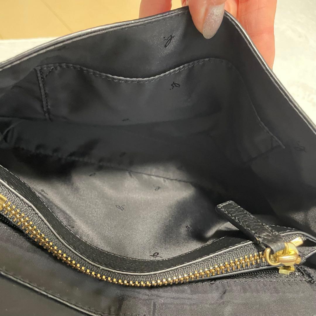美品　アニエスベー　ショルダーバッグ　レザー　ブラック　ゴールド金具
