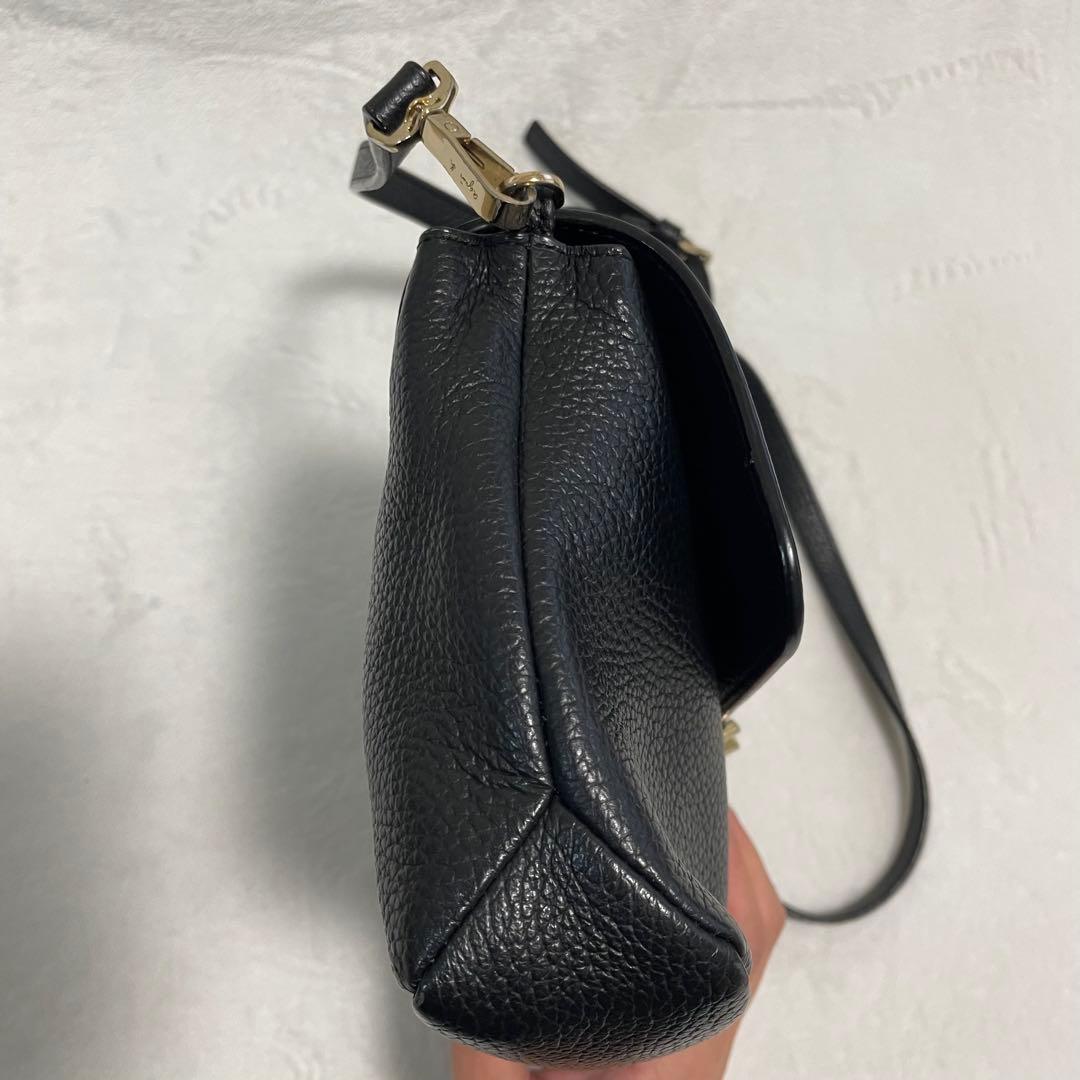 美品　アニエスベー　ショルダーバッグ　レザー　ブラック　ゴールド金具