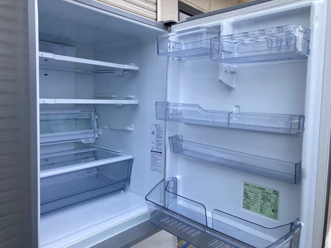 AQUAノンフロン冷蔵庫 2022年製品　シルバー 4ドア冷凍庫　AQR-36M