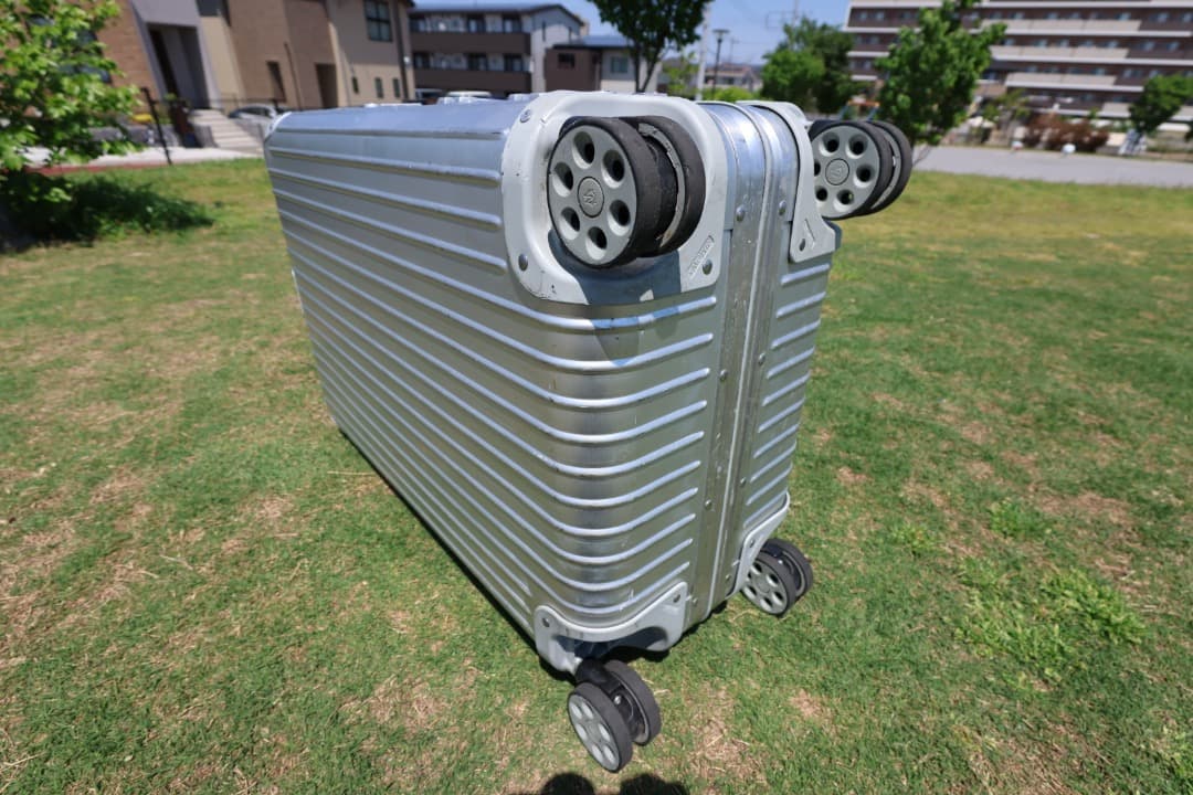 現行品/美品 【RIMOWA】リモワ チェックイン M アルミ シルバー