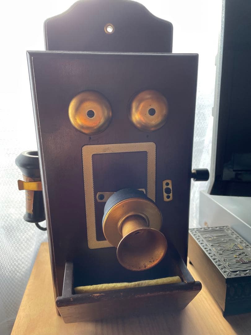 レトロ電話型AMラジオ