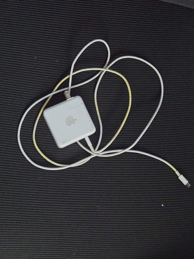 MacBook本体 MacBook Pro M2 2022 8GB+256GB