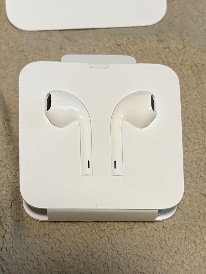 iPhone11（128GB）ブラック※画面ひび割れあり。