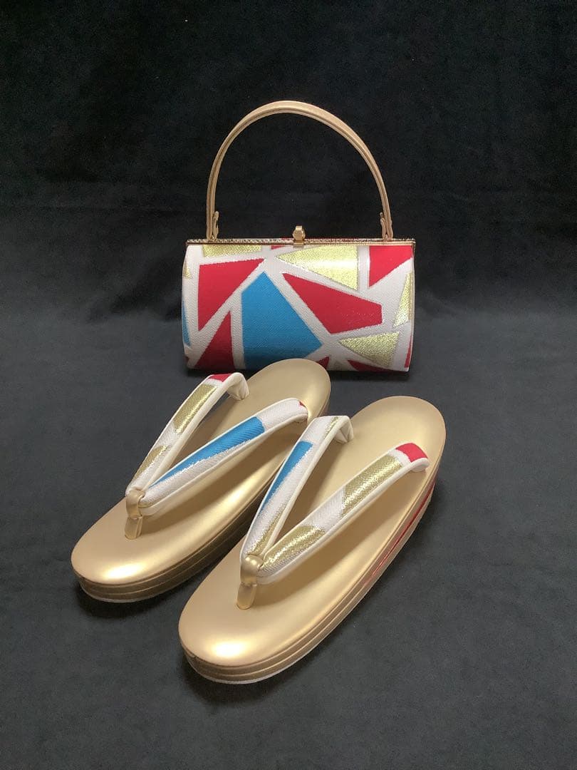 振袖用　高級帯地草履バッグセット　Lサイズ　赤と金と青
