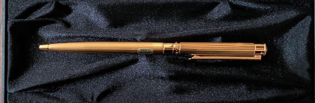 新品未使用　廃盤　MONTBLANC　モンブラン　ノブレスオブリージュ　ゴールド