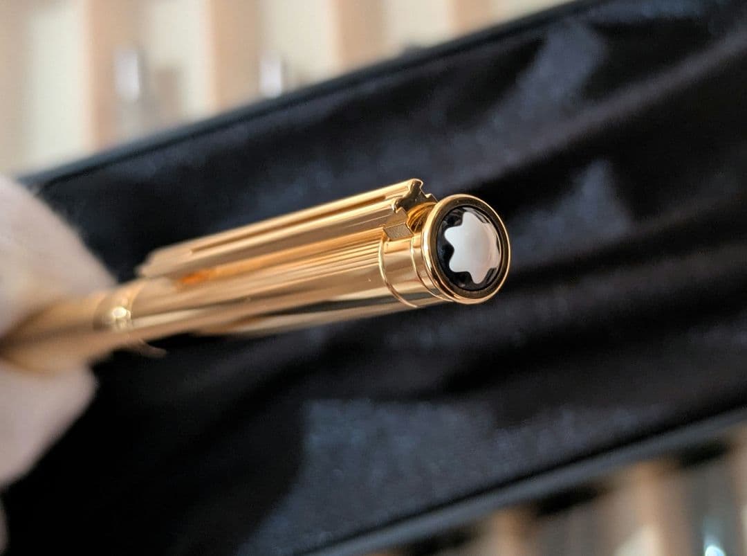 新品未使用　廃盤　MONTBLANC　モンブラン　ノブレスオブリージュ　ゴールド