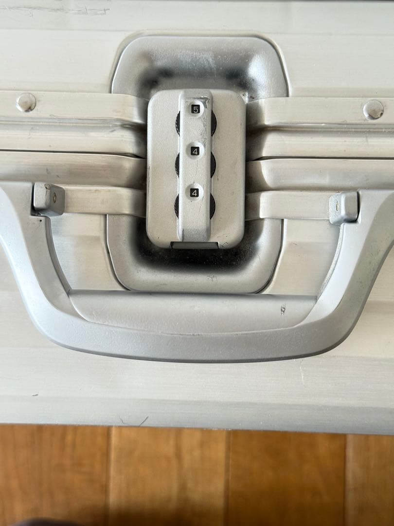 リモワ トパーズ　サイドハンドル　スーツケース