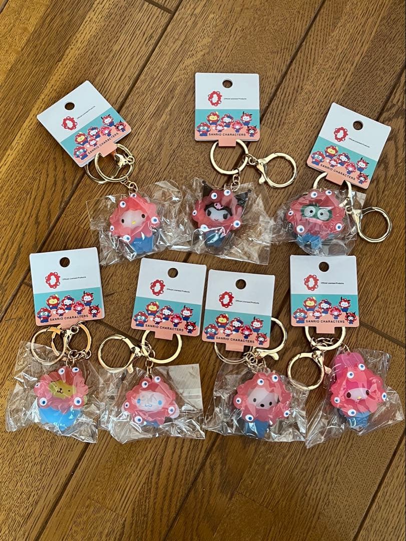 大阪関西万博 ミャクミャク サンリオ クリア キーホルダー 全種類