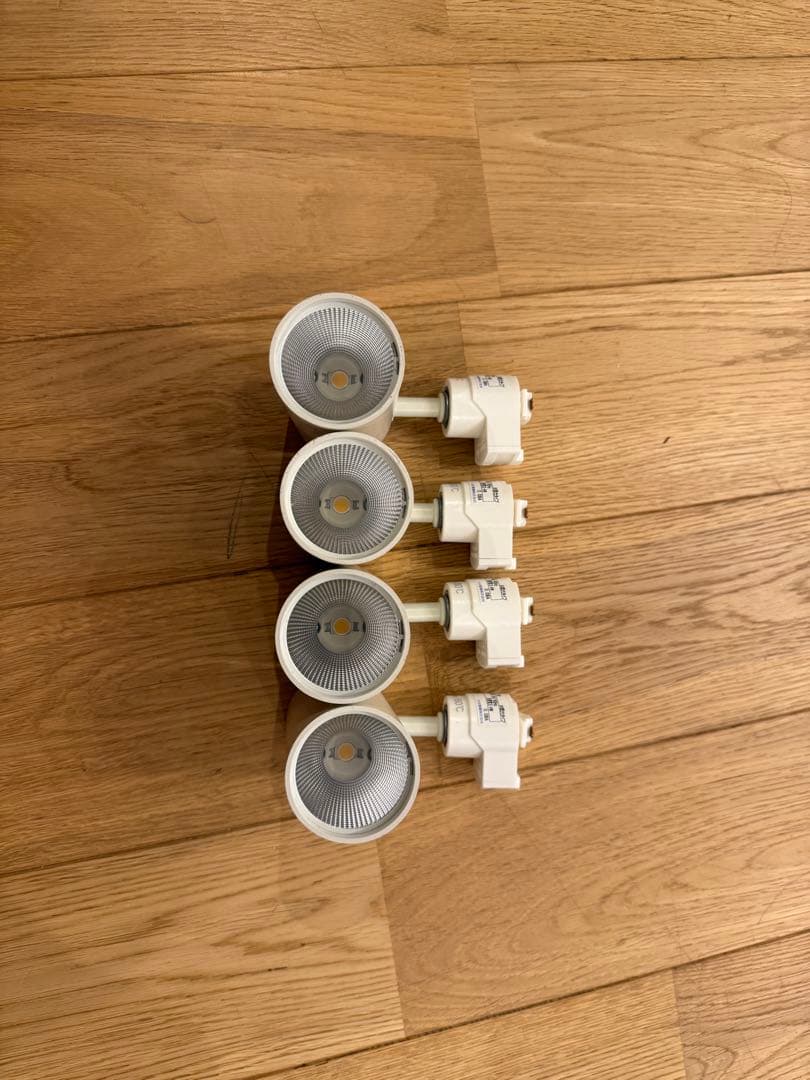 志LEDスポットライト8個セットDSL-4898YW/DSL-4780YW