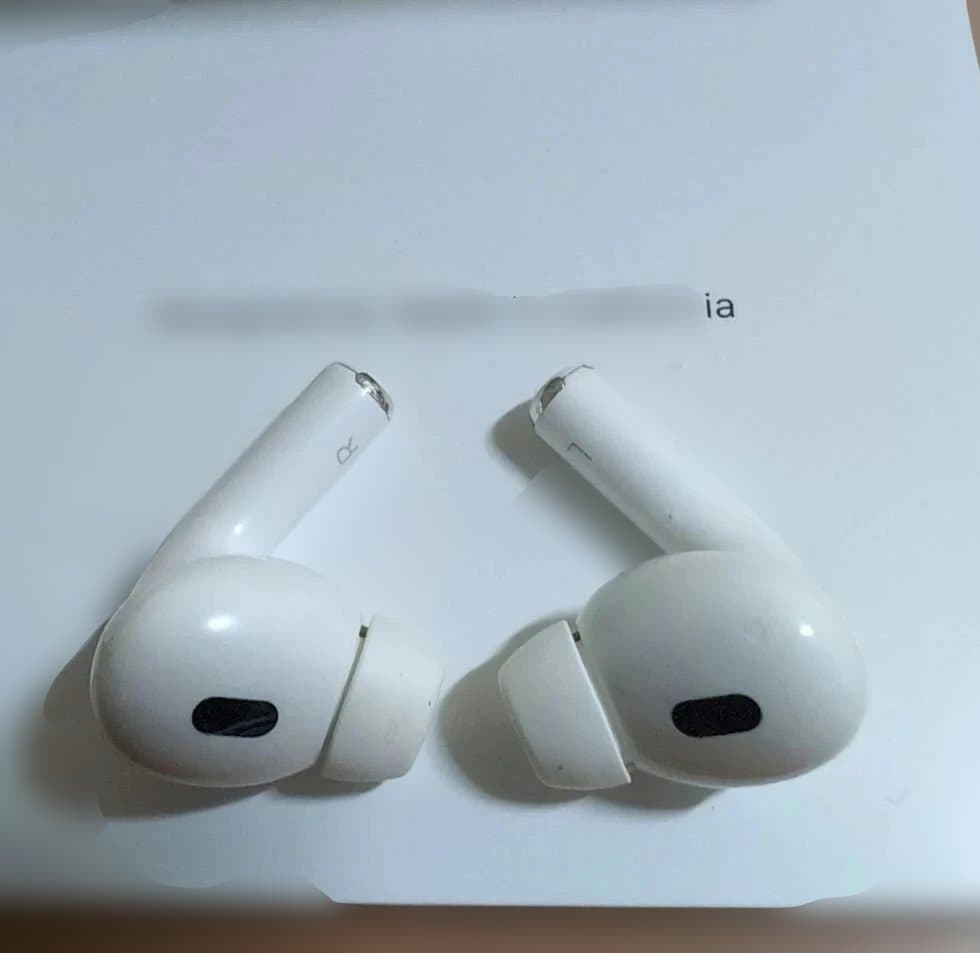 そ*ち様 AirPods Pro 第二世代 右左耳　A2698