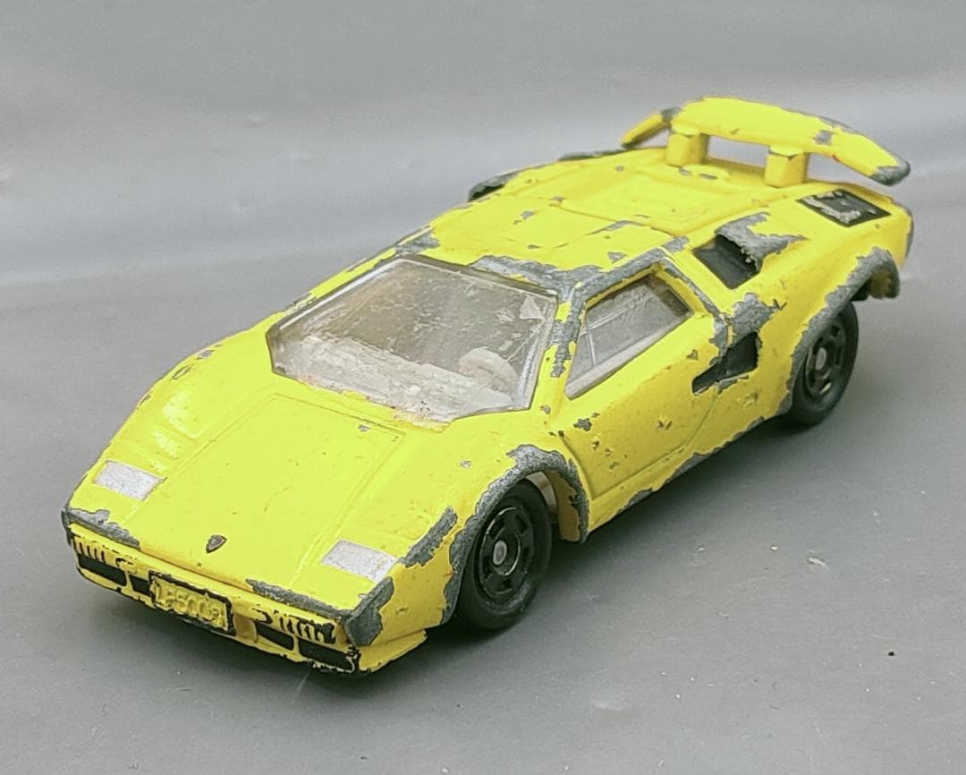 ランボルギー LP500 ニカー ダイキャスト トミカ No.F12 MC084